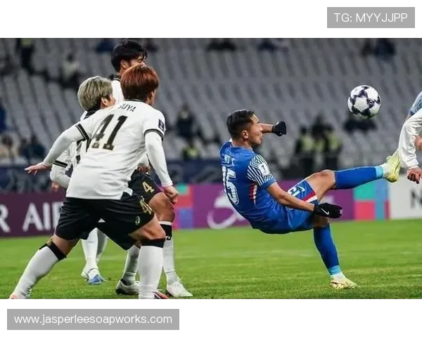 申花豪掷千金招巨星，却沦为联赛垫底，球队的豪门定位为何彻底崩塌？