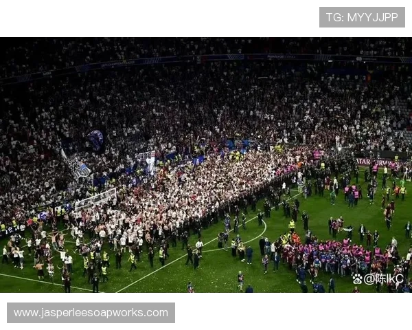 巴黎圣日耳曼进攻速度加快,但团队配合减少,战术平衡性面临考验 巴黎圣日耳曼进攻速度加快,但团队配合减少,战术平衡性面临考验