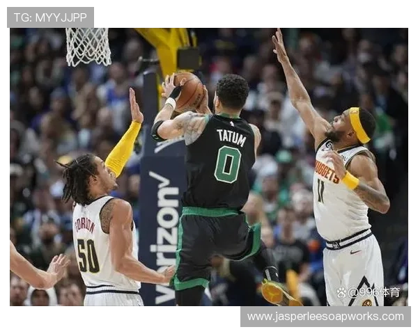 拉塞尔防守统治力重塑绿军体系，对比当代中锋凸显护框差异